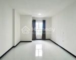 OT 38m2, Rèm – Máy Lạnh Gía 9.5Tr/Tháng Sunrise City View – Quận 7 Hotline : 0906233***