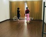 Cho thuê văn phòng 50m2 Mỗ Lao, ô tô đỗ cửa, mới đẹp sạch sẽ giá 6,5tr/tháng.