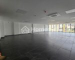 Cho thuê sàn văn phòng mới tinh, thiết kế hiện đại, dt 170 m2, mặt tiền rộng, đường to thoáng