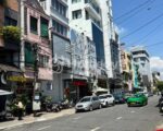 Cần bán nhà đối diện chợ Hàn