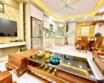 Nhà Lĩnh Nam Oto đỗ cửa, vào nhà, kinh doanh,48m2, 6 Ngủ, Cạnh Sunshine, weir công viên 10.8 Tỷ