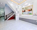 Cho thuê nhà lầu gần Vincom hùng vương nhà có 4p ngủ thích hợp gia đình và nhóm sinh viên ở